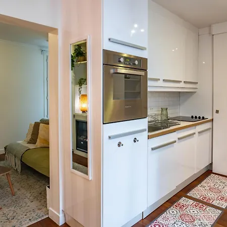 Apartman Charming In Heart Of