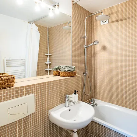 Charming In Heart Of Apartament Paryż